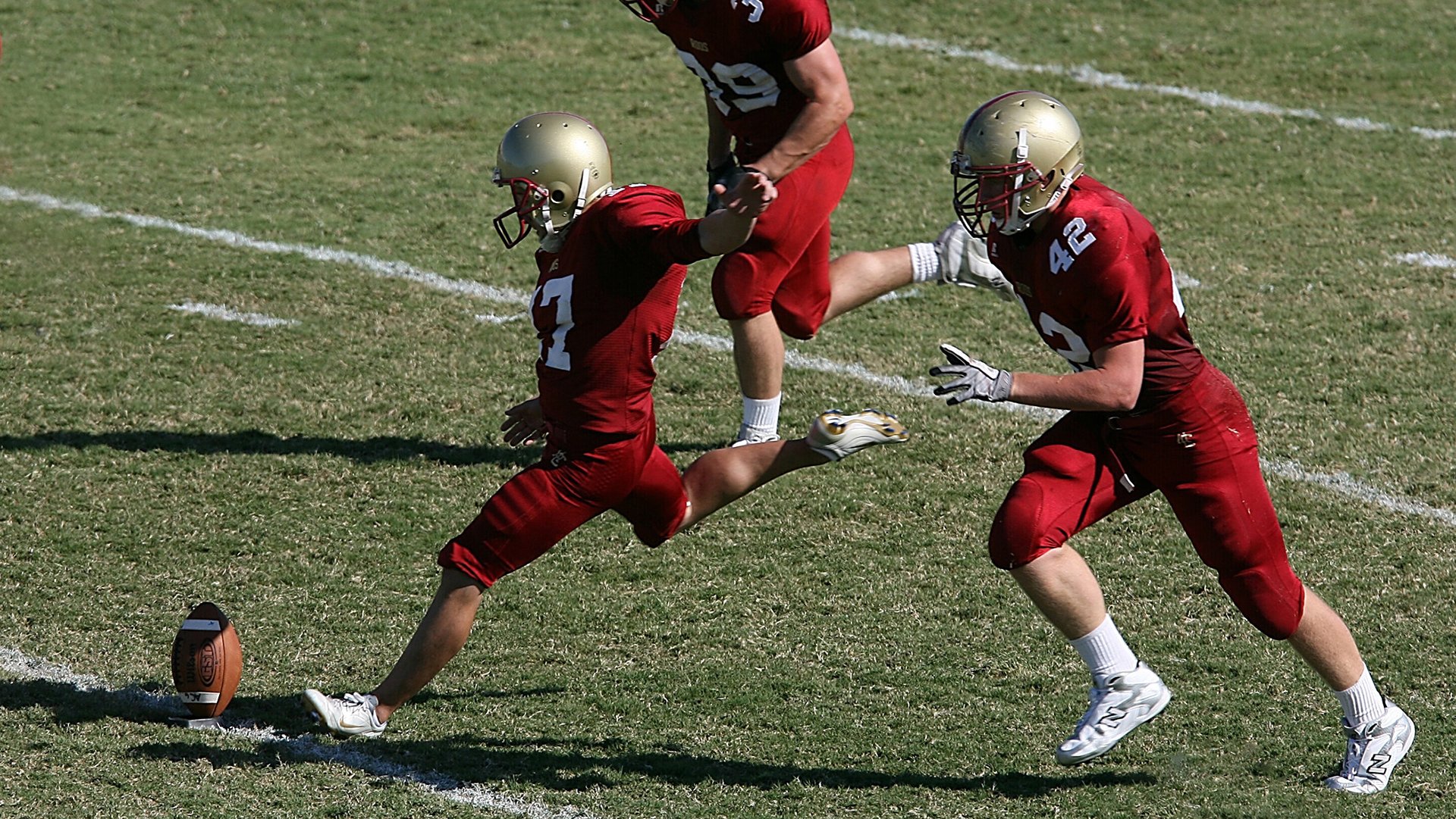 九游手游官网-高校足球联盟规模扩大，为国家队储备后备力量，高校足球俱乐部